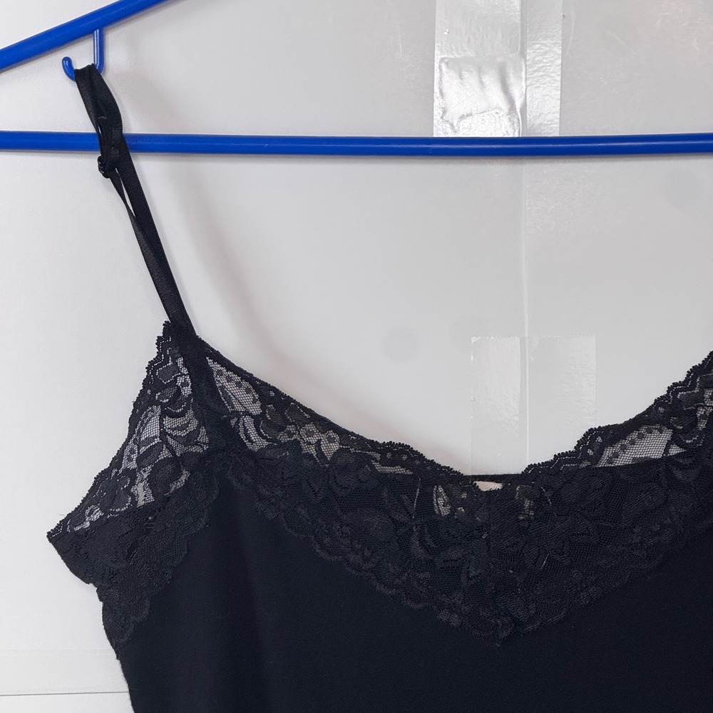 Y2k Zenana Outfitters Lace Trim Cami Size M Black Stretch Coquette 90s Layering - Picture 6 of 9